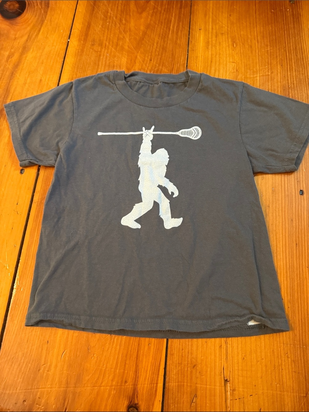 Kids Bug Foot Lacrosse T-Shirt - Charcoal